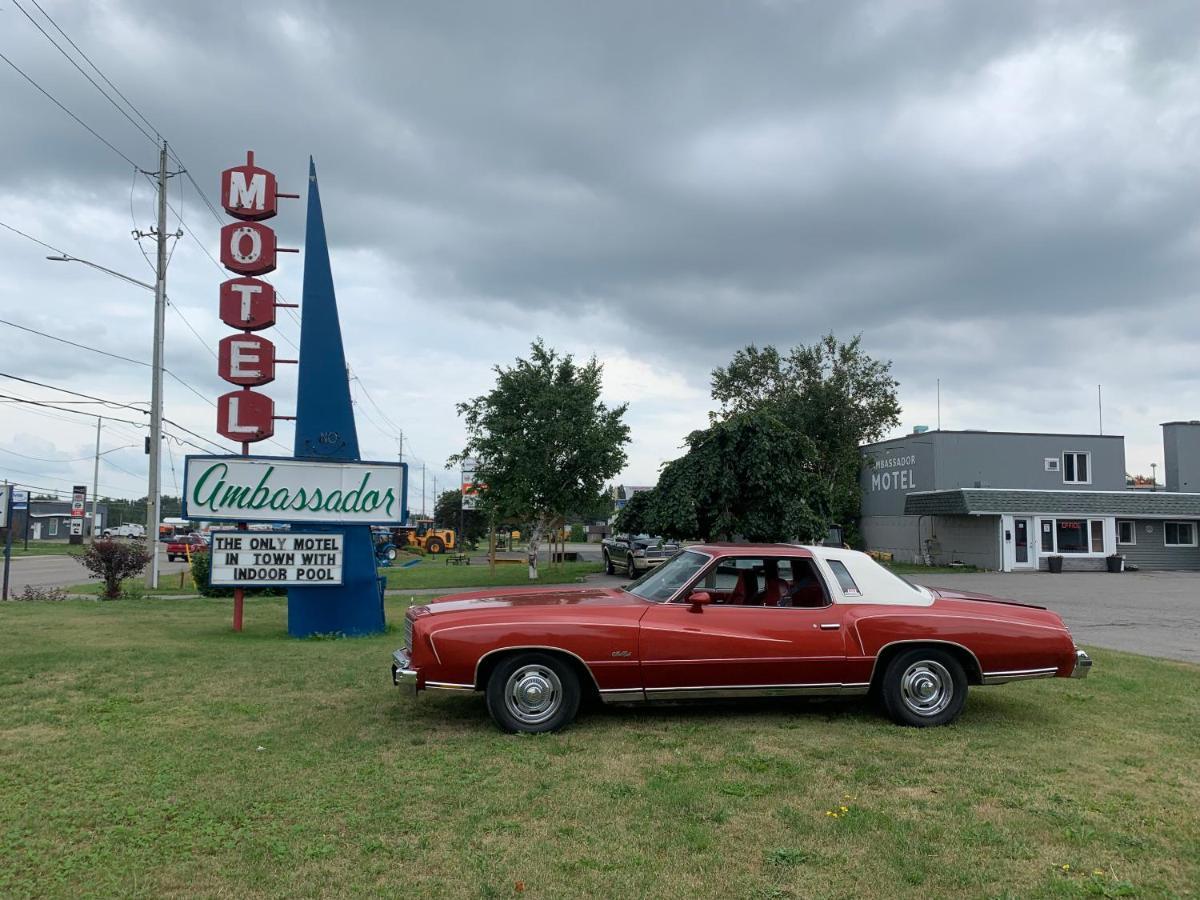 Ambassador Motel Су-Сент-Мари Экстерьер фото