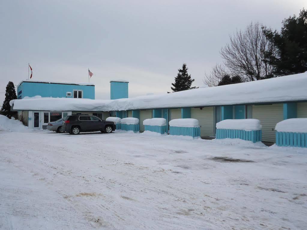 Ambassador Motel Су-Сент-Мари Экстерьер фото
