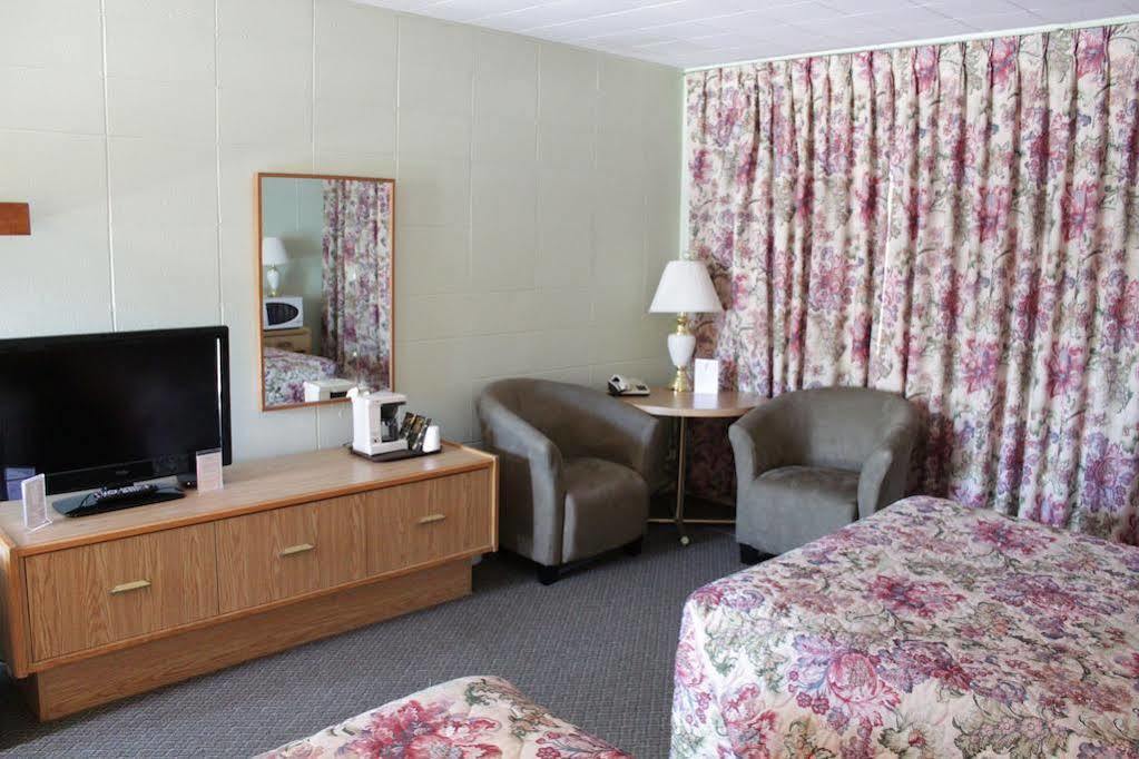 Ambassador Motel Су-Сент-Мари Экстерьер фото